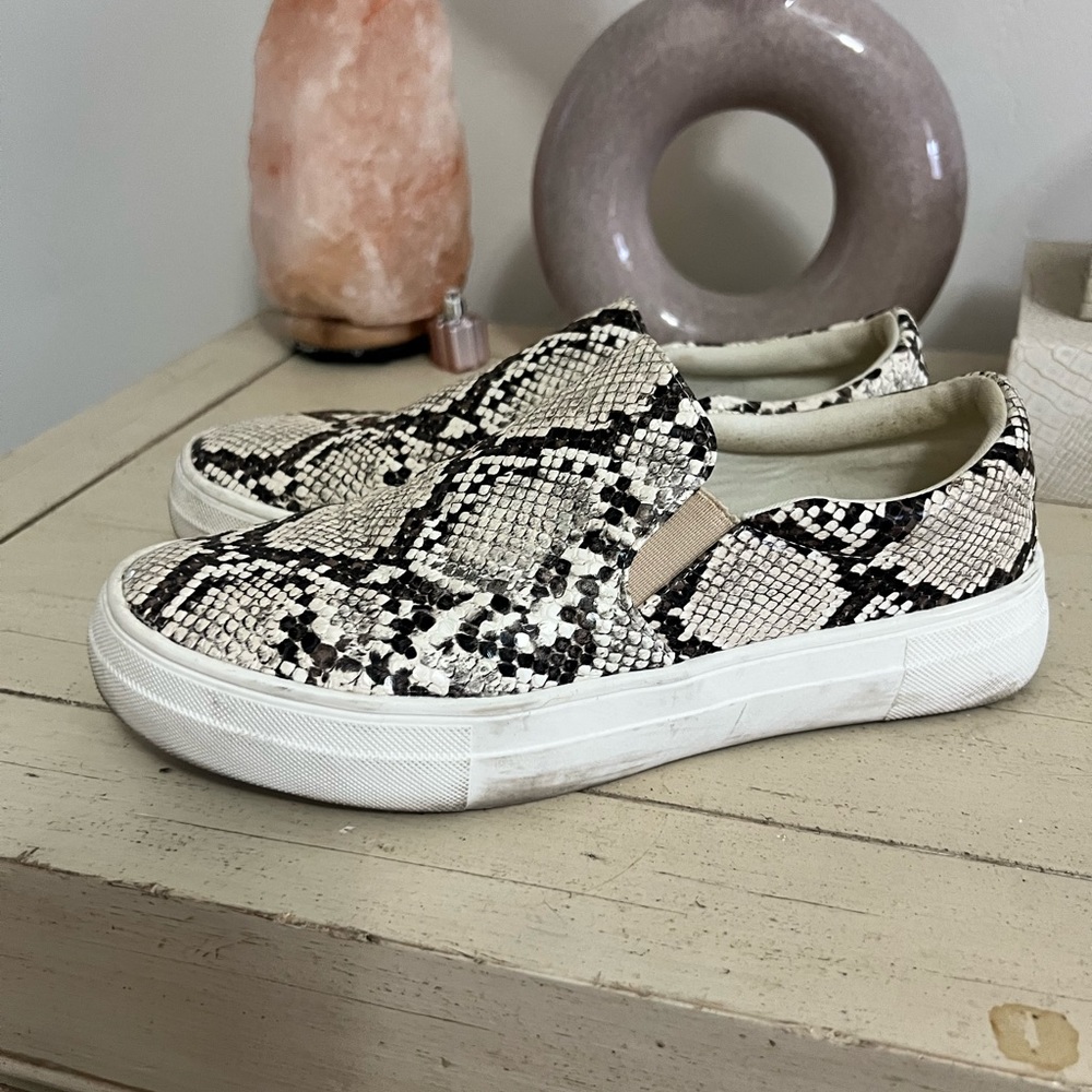 Size 7 1/2 lightly used